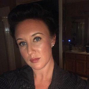 Meet your Posher, Karie